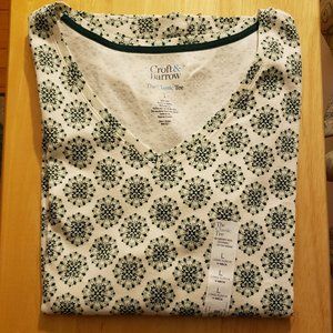 NWT women's long-sleeve classic tee